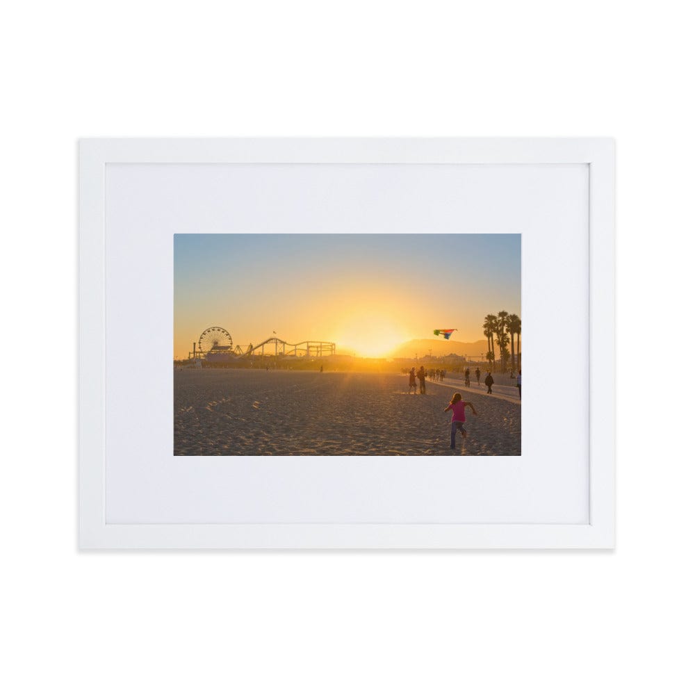 Santa-Monica-City-in-California-Photography-matte-paper-framed-poster-with-mat-white-30x40-cm-transparent-NK-Iconic